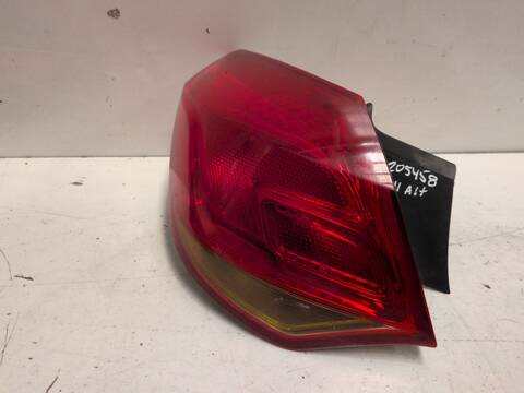Piloto Trasero Izquierdo Opel Astra A17DTR BERLINA