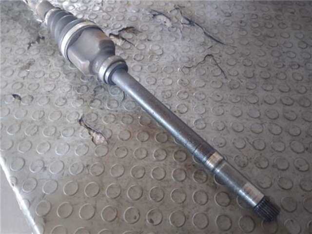 Foto 2ª: Transmision Delantera Derecha Citroen C4 1.6 COLLECTION [1.6 LTR. - 80 KW HDI CAT (9HY - DV6TED4)] [9HY (DV6TED4)]