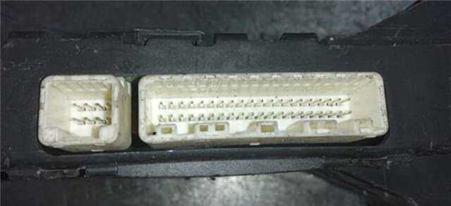 Foto 3ª: Centralita Motor ECU Toyota Auris 2.0 ACTIVE [2.0 LTR. - 93 KW D-4D CAT] [1ADFTV]