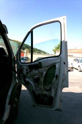 Foto 2ª: Puerta Delantera Derecha Iveco Daily 2.3 D 1999-2006 [F1AE0481B*A] (2005)