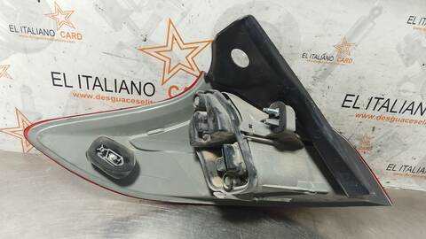 Foto 3ª: Piloto Trasero Derecho Renault Megane BUSINESS BERLINA 110CV 81KW III BERLINA 5 P [K9K636] (2014)