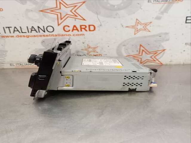 Foto 2ª: Sistema GPS Renault Clio ZEN 90CV 66KW [H4B A4] (2015)