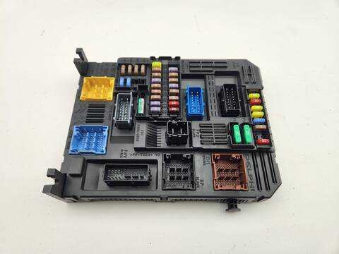 Caja Reles Fusibles DS 7 GRAND CHIC 177CV