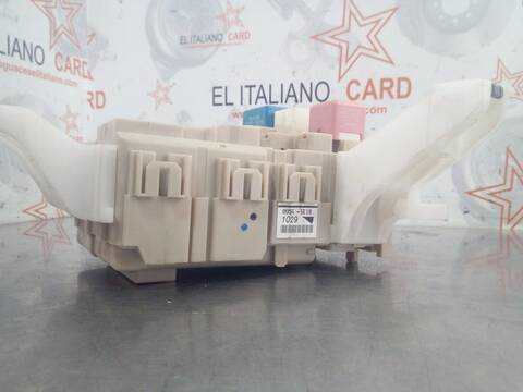 Foto 2ª: Caja Reles Fusibles Toyota Verso COMFORT 112CV 82KW [N47C16A] (2015)