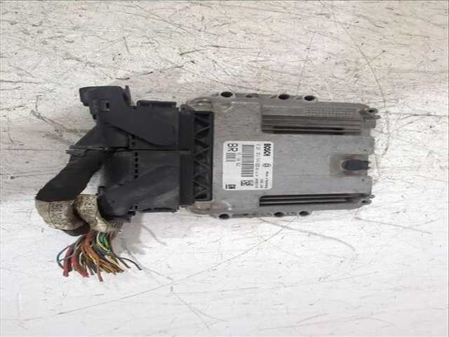 Centralita Motor ECU Opel Zafira 1.9 CDTI M75) 120CV