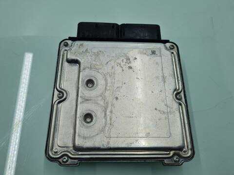Foto 3ª: Centralita Motor ECU Volkswagen Touran ADVANCE BMT 150CV 110KW [DFGA] (2019)