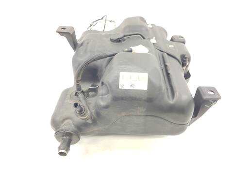 Foto 2ª: Deposito AdBlue Nissan NV300 L1H1 29T ECO FURGON (2016)