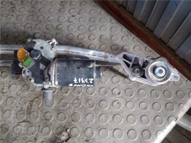 Foto 3ª: Motor Limpia Delantero Mercedes Clase B 150 2.0 180 CDI (245.207) [2.0 LTR. - 80 KW CDI CAT] [OM 640.940]