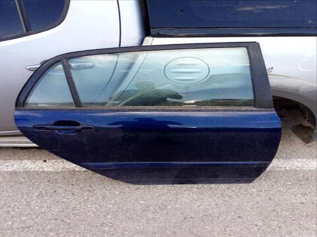Foto 2ª: Puerta Trasera Derecha Toyota Corolla 2.0 D-4D CDE120R CDE120L_) (2001)