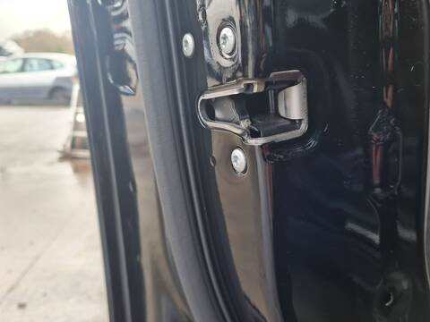 Cerradura Puerta Delantera Izquierda Mercedes Clase B 150 B 180 CDI BE 246.200) 109CV 80KW