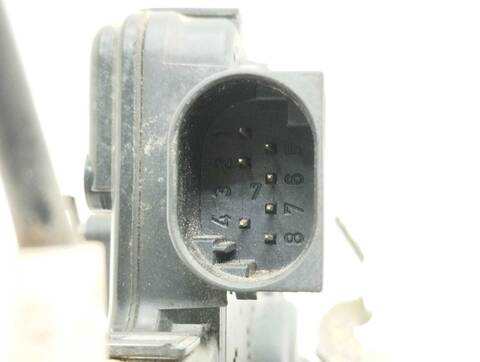 Foto 4ª: Cerradura Puerta Trasera Izquierda Bmw Serie 3 315 2.0 16V DIESEL CAT BERLINA 136CV 100KW [20 4D 1 D] (1998)