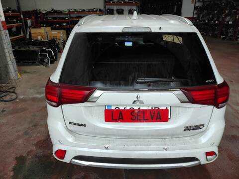 Foto 2ª: Portón Mitsubishi Outlander 4B11 (2016)