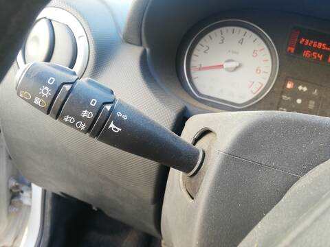 Foto 2ª: Mando Multifuncion Dacia Sandero K9K796 (2010)
