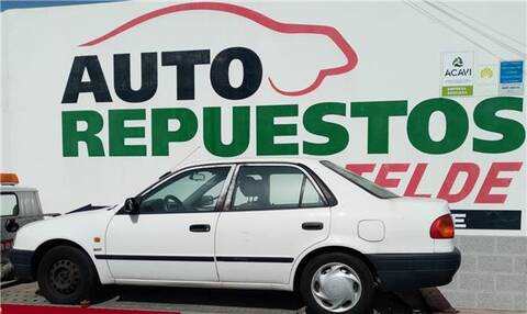 Foto 2ª: Deposito Limpiaparabrisas Toyota Corolla 2.0 [2C-E]