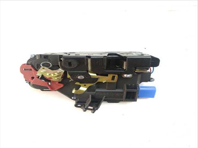 Cerradura Puerta Trasera Derecha Volkswagen Golf 2.0 TDI