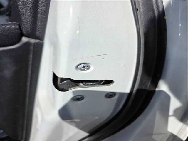 Cerradura Puerta Delantera Derecha Nissan Qashqai TEKNA 4X4 131CV 96KW