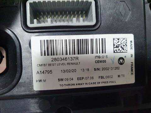 Foto 3ª: Sistema GPS Renault Clio EDITION ONE 101CV 74KW [H4D450] (2020)