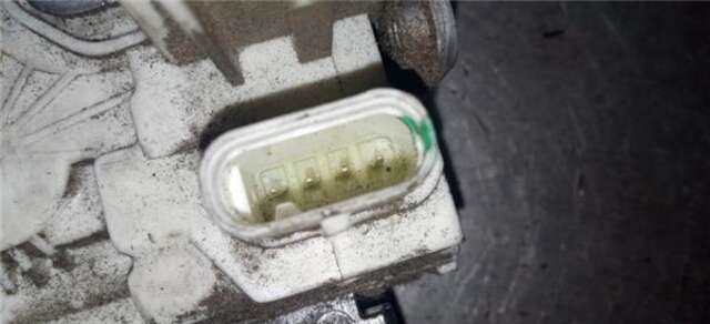 Foto 3ª: Cerradura Puerta Delantera Izquierda Mercedes Sprinter 216 (906.613) [M 271.951]