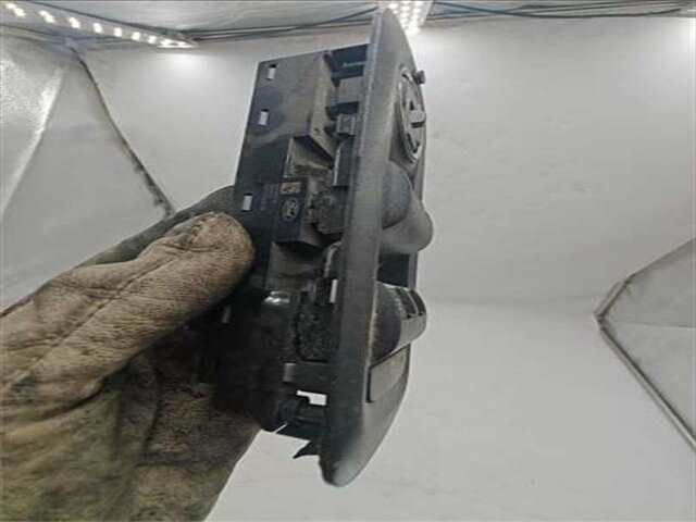 Foto 3ª: Botonera Elevalunas Ford S Max 2.0 TREND (03.2010- ) [2.0 LTR. - 103 KW TDCI CAT] (CA1)(2006 _)