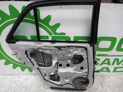 Foto 2ª: Puerta Trasera Izquierda Mazda 6 2.0 16V CAT BERLINA 136CV 100KW [FS2C] (2001)