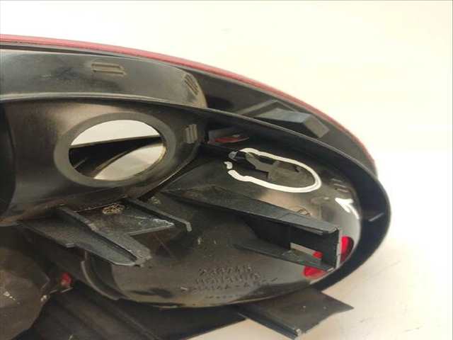 Foto 3ª: Piloto Trasero Izquierdo Jaguar S Type 2.5 V6 (1998)