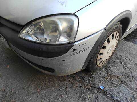 Foto 3ª: Paragolpes Delantero Opel Corsa Z12XE (2001)
