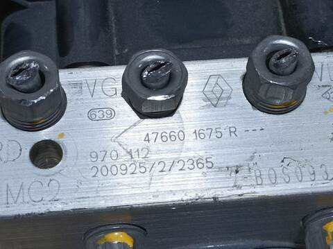 Foto 3ª: Abs Renault Clio BUSINESS 72CV 53KW [B4DG409] (2020)