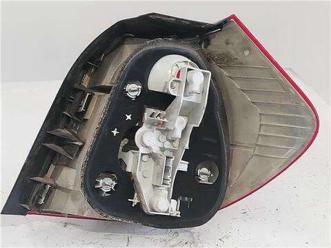 Foto 3ª: Piloto Trasero Izquierdo Bmw Serie 1 114 2.0 118D BERLINA 143CV 105KW [N47 D20 A] (2007)