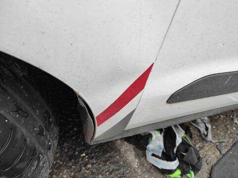 Foto 2ª: Aleta Delantera Izquierda Ford Transit UGCB (2015)