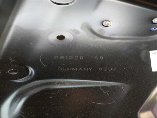 Foto 3ª: Elevalunas Eléctrico Delantero Derecho Volkswagen Passat 2.0 TDI 16V (2005)