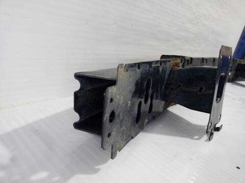 Foto 2ª: Refuerzo Paragolpes Delantero Land Rover Discovery TDV6 HSE AUT. 245CV [306DT] (2009)