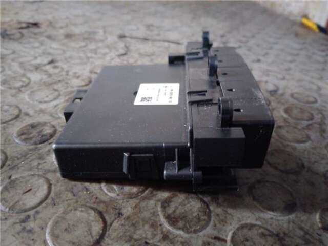 Foto 3ª: Mando Multifuncion Mercedes Clase B 150 2.0 180 CDI (245.207) [2.0 LTR. - 80 KW CDI CAT] [OM 640.940]