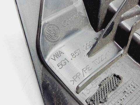 Foto 4ª: Guantera Volkswagen Golf 1.6 TDI DPF 105CV 77KW [CLH] (2014)