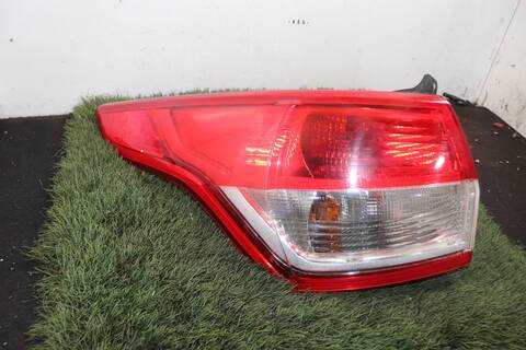 Piloto Trasero Izquierdo Ford Kuga UFMA AUT.