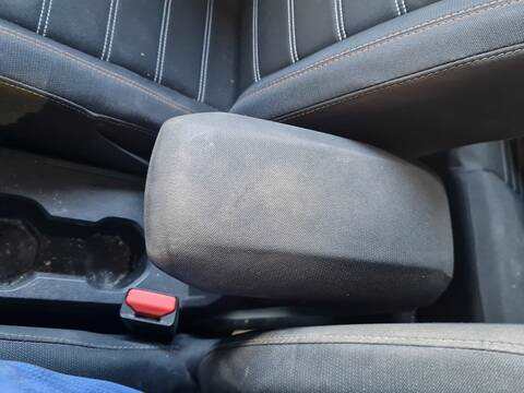 Consola Central Dacia Sandero STEPWAY ESSENTIAL 91CV 67KW