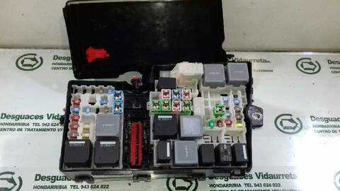 Caja Reles Fusibles Ford Transit KOMBI TREND LARGO 120CV 88KW