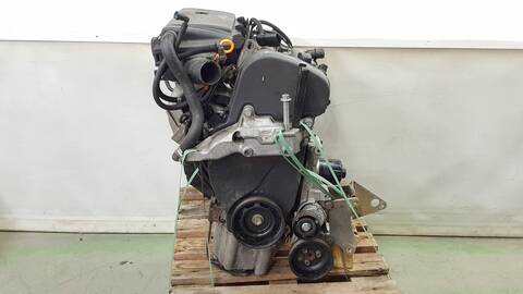 Foto 3ª: Motor Completo Volkswagen Golf BASICO (1997)