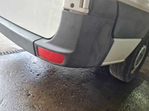 Foto 4ª: Paragolpes Trasero Mercedes Sprinter 210/213/216 CDI 906.611/613) 95CV 70KW CAJA CERRADA [651955] (2013)
