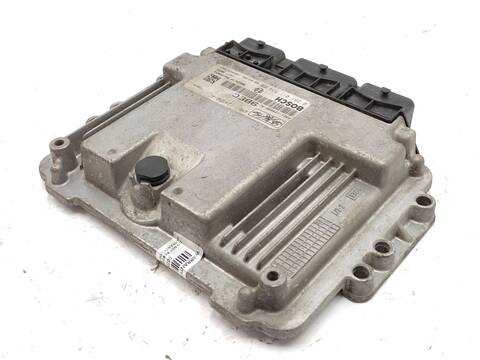 Foto 2ª: Centralita Motor ECU Mazda 3 1.6 CRDT ACTIVE BERLINA 109CV 80KW [Y6] (2005)