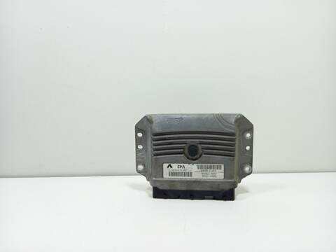 Centralita Motor ECU Dacia Duster K4M696