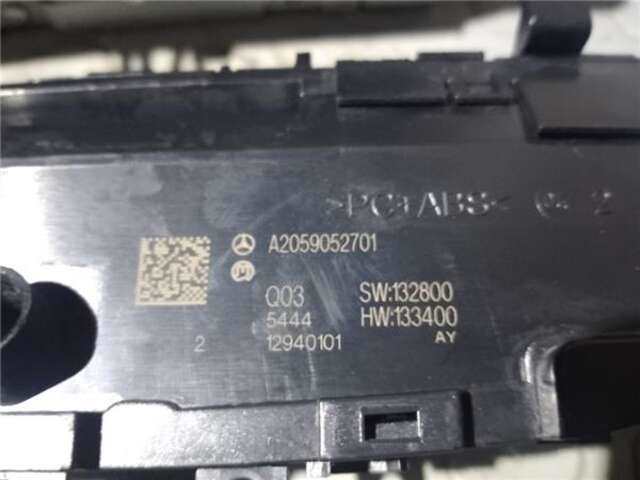 Foto 3ª: Sistema Audio Radio CD Mercedes Clase C 160 2.1 C 220 D (205.304) [2.1 LTR. - 125 KW CDI CAT] [651.921]