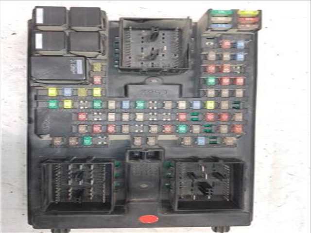 Caja Reles Fusibles Land Rover Freelander 2.2 TD4 E [2 2 LTR. - 110 KW TD4 CAT] 150CV