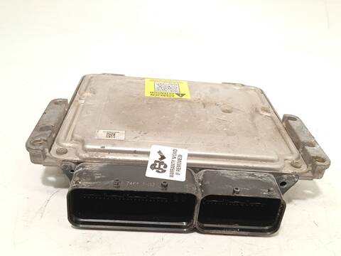 Foto 3ª: Centralita Motor ECU Iveco Daily 33S13 35S13 35C13 126CV 93KW FURGONETA [F1AFL411B] (2015)