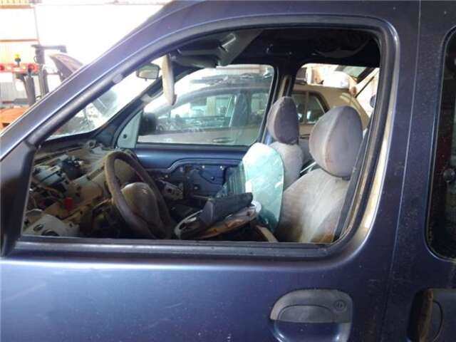 Foto 3ª: Puerta Delantera Izquierda Renault Kangoo 1.5 AUTHENTIQUE [1.5 LTR. - 60 KW DCI DIESEL] [K9K B7]