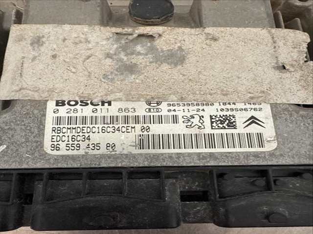 Foto 3ª: Centralita Motor ECU Citroen C4 COLLECTION BERLINA 90CV 66KW [9HX] (2005)