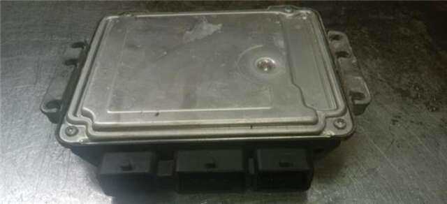 Foto 2ª: Centralita Motor ECU Renault Scenic 1.9 AUTHENTIQUE [1.9 LTR. - 88 KW DCI DIESEL] (JM)(2003-_) [F9QB800]