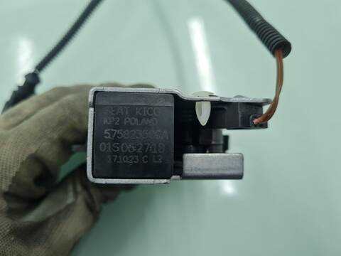 Foto 2ª: Cerradura Capot Seat Ateca 110CV [DLAA] (2023)