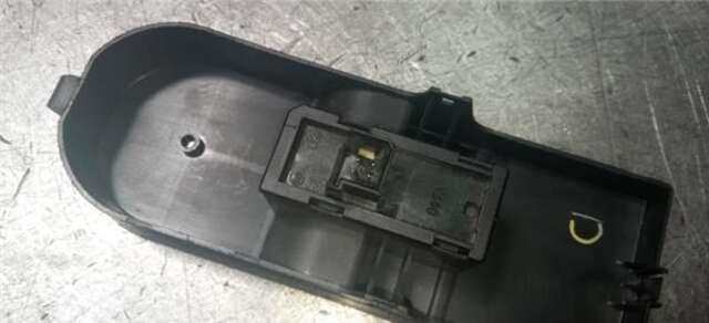 Foto 3ª: Botonera Elevalunas Opel Astra 1.7 CDTI [Z 17 DTH]