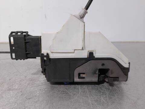 Foto 4ª: Cerradura Puerta Delantera Derecha Peugeot 308 2.0 16V HDI FAP CAT RHR - DW10BTED4) 136CV 100KW (2008)
