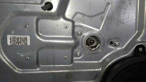 Foto 2ª: Elevalunas Eléctrico Delantero Izquierdo Volvo V50 2.0 D MOMENTUM 136CV 100KW FAMILIAR [D4204T] (2005)